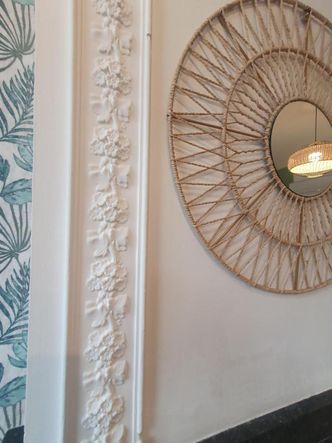 A L Ombre Des Remparts 3 Appartement *
